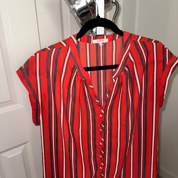 Nordstrom Blouse Pleione Red Grey Stripe detail with Short Sleve like New - Picture 6 of 11